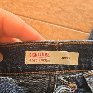 Levi's Signature Athletic Blue Jeans